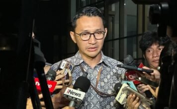 Juru Bicara Komisi Pemberantasan Korupsi Budi Prasetyo memberikan keterangan di Gedung Merah Putih KPK Jakarta