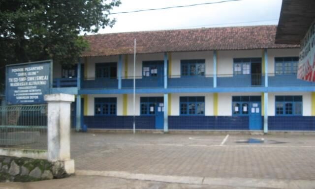 Di Balik Kesamaan Dana BOS, Ada Ketimpangan Beban Sekolah
